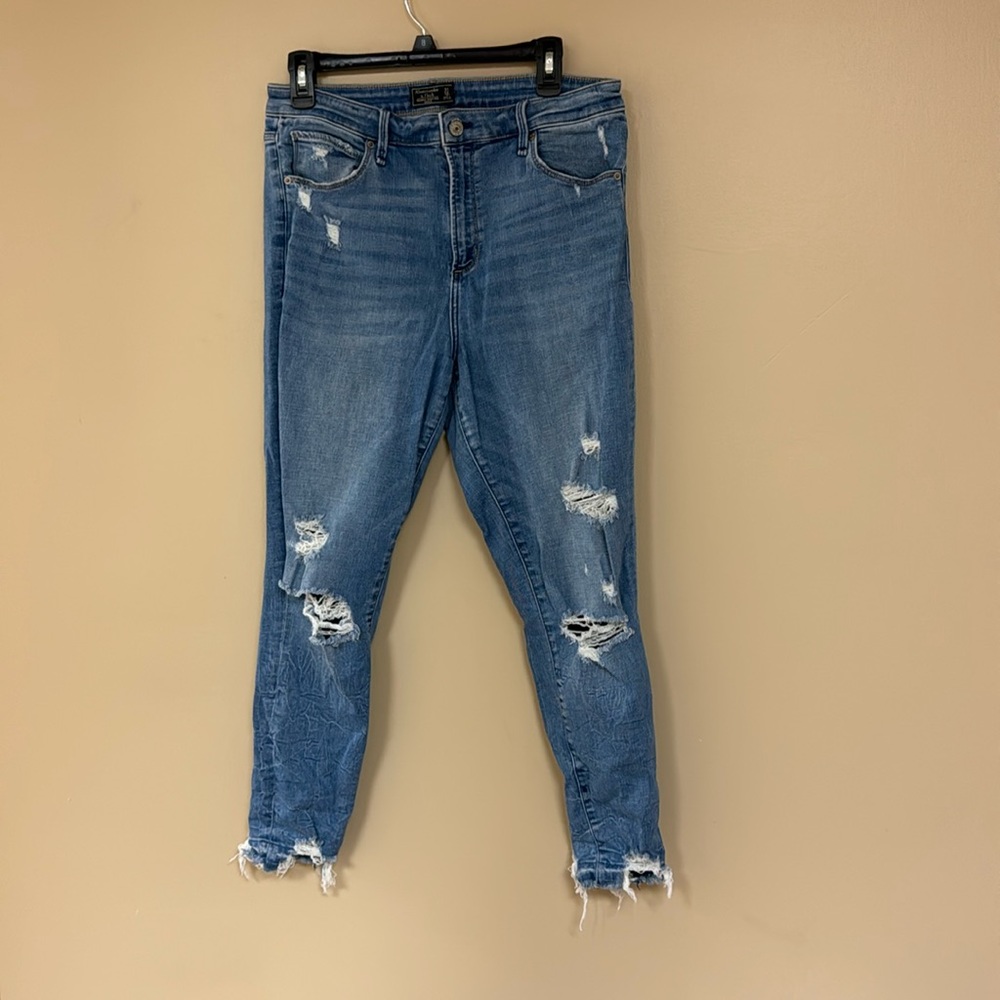 Abercrombie and Fitch Simone High Rise Ankle Jean, size 31